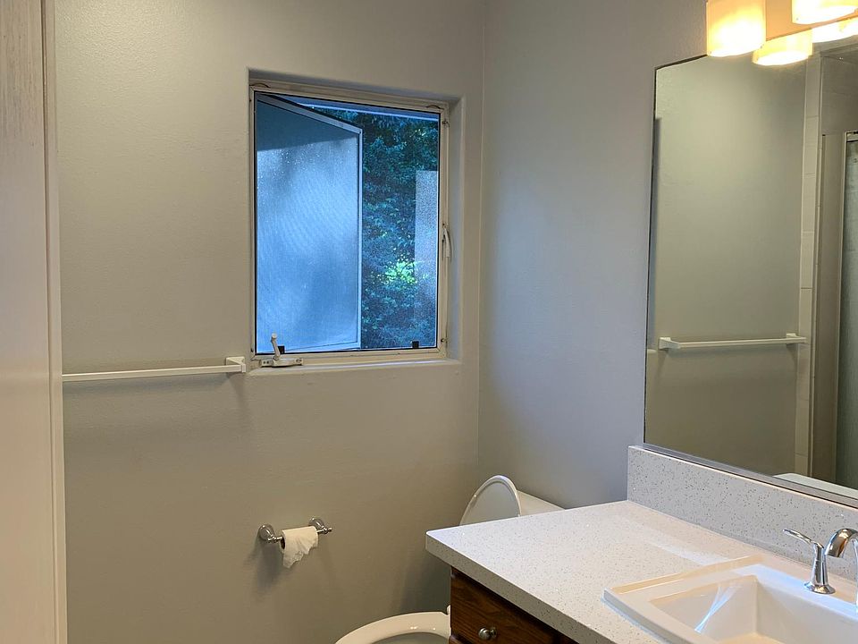 2nd image of 42-51 Old Kalanianaole Rd
