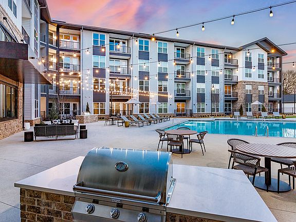 Outdoor grilling station