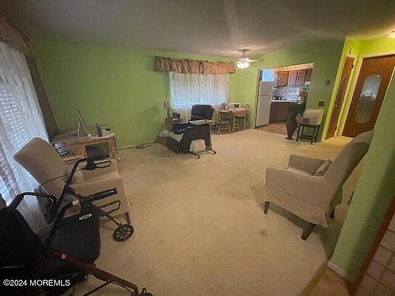 5th image of 51 Yorktowne Parkway #B
