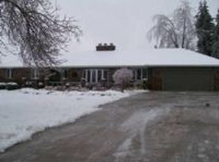 632 228th Pl, Pella, IA 50219