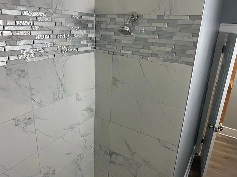8215/8217 Badger1 LLC — Photo 10