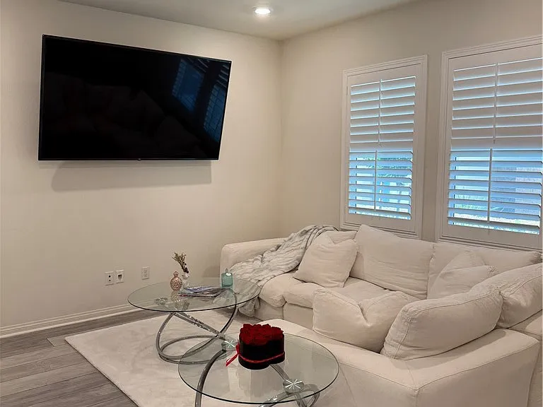 7474 Shorthorn St #7474 — Photo 1