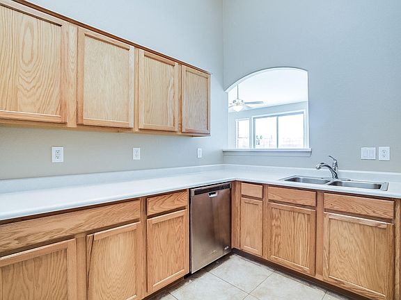 4th image of 8953 E Crescent Ave