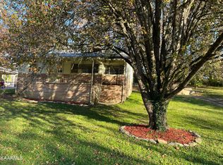 108 California Ave, Oak Ridge, TN 37830