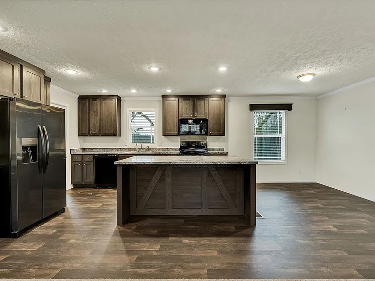 1215 Sweetwater Vonore Rd — Photo 5