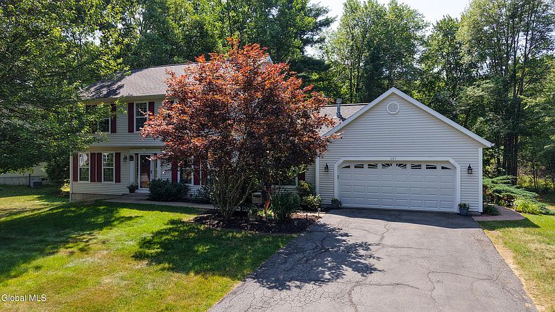 3rd image of 685 Stark Terrace