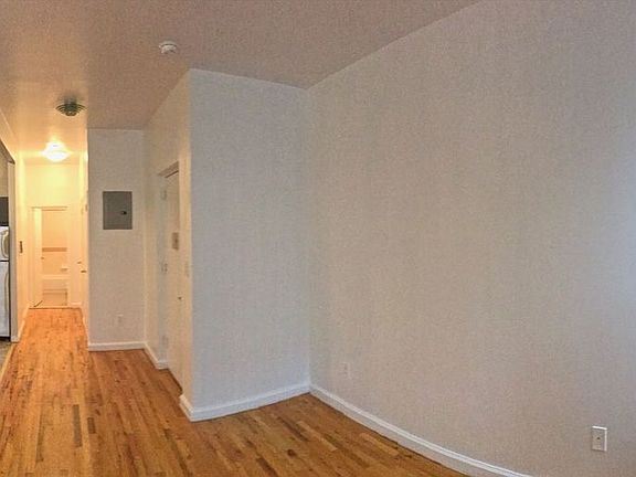 4th image of 61 E 117th St APT 1A