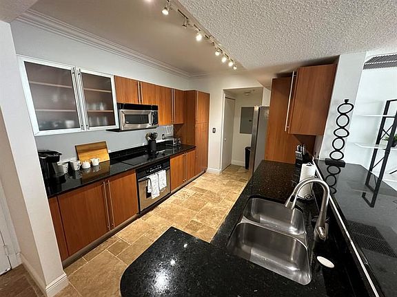 5th image of 1551 N Flagler Dr #515