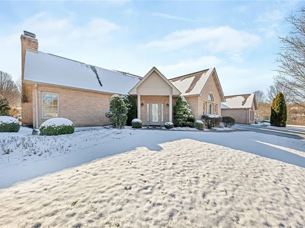 110 Evergreen Dr, McMurray, PA 15317