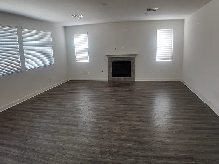 9748 La Vine Ct — Photo 4