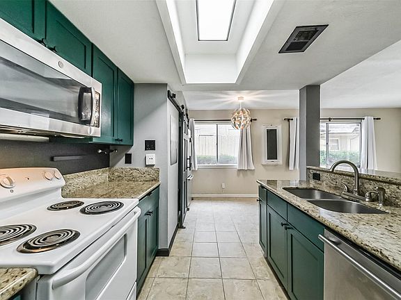 3rd image of 5634 Birchmont Dr APT C