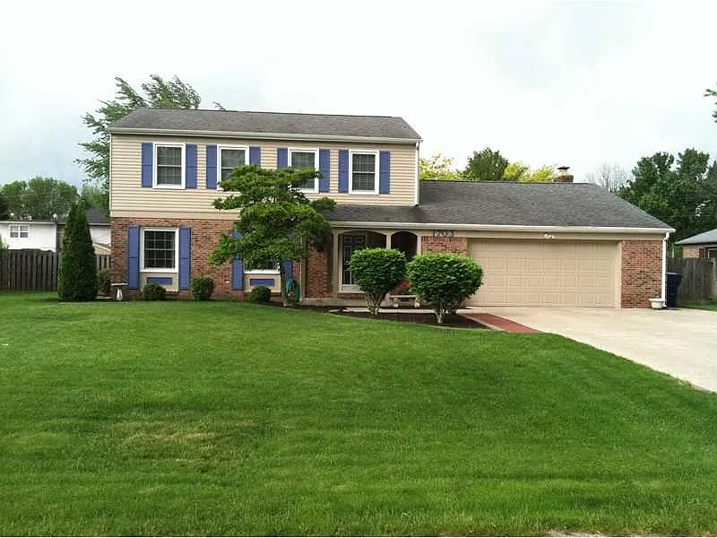 1703 Woodview Ln photo 1