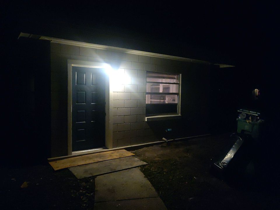 1st image of 1040 E Carolina Ave Unit B
