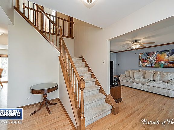 The foyer is very welcoming and leads to either the living room or to the kitchen.