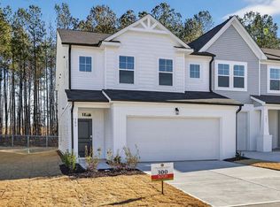 586 Barrington Row Ave, Zebulon, NC 27597