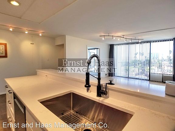 5th image of 2601 E Ocean Blvd Unit 603