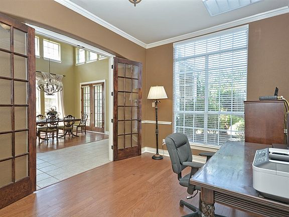 5th image of 2803 Lenwood Ct
