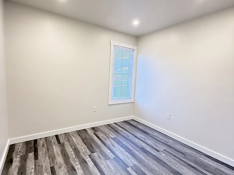 629 Main St #1 — Photo 7