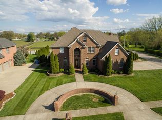 1200 Cape Cod Cir, Lexington, KY 40504