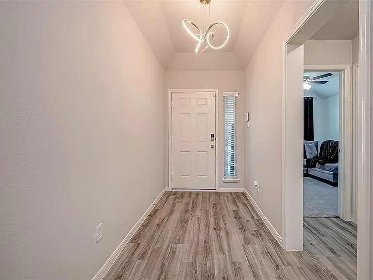 24411 Skytrail Dr — Photo 3