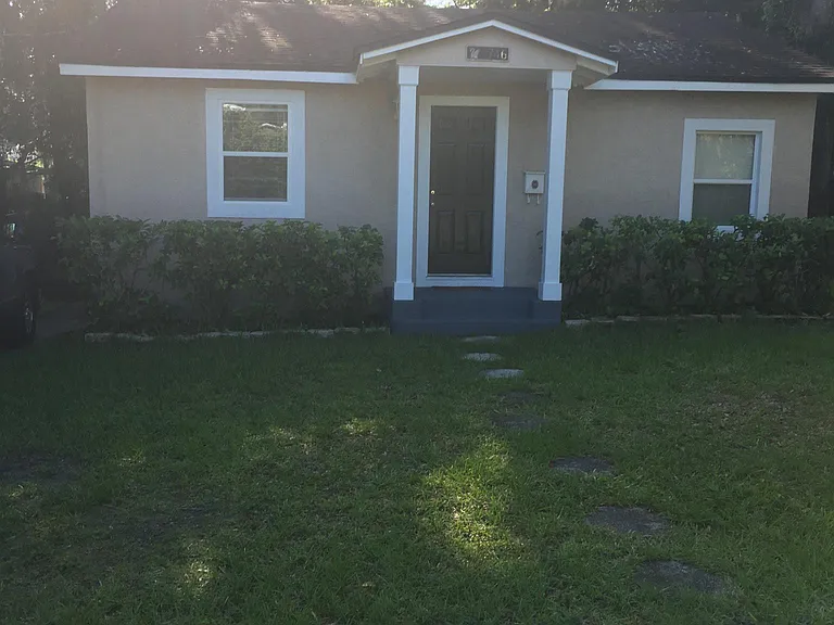 Lake Morton Bungalow