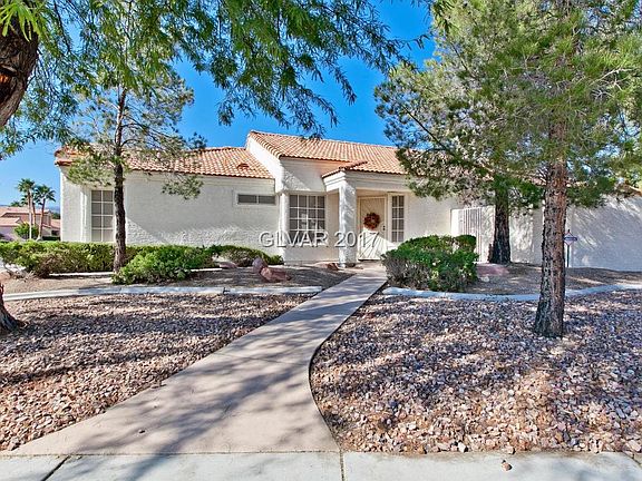 3rd image of 9800 Russett Wood Cir