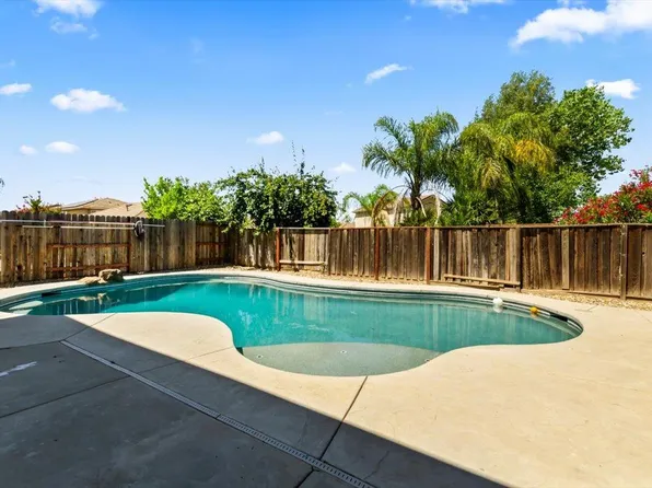 1474 Paddington Way, Plumas Lake, CA 95961