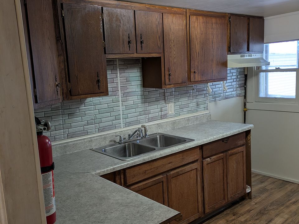 1st image of 1119 Chandler Ave