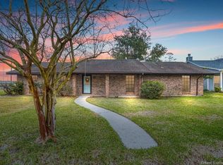 3419 Chrysler Dr, Lake Charles, LA 70605