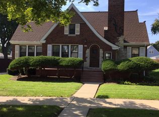 3757 S 19th St, Milwaukee, WI 53221