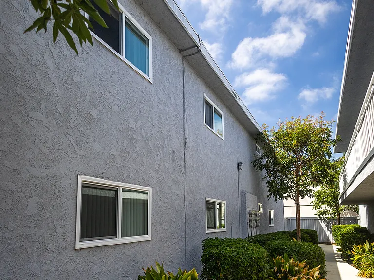 Huntington Knolls Apartment Home — Photo 11