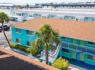 117 7th St N UNIT 8, Bradenton Beach, FL 34217