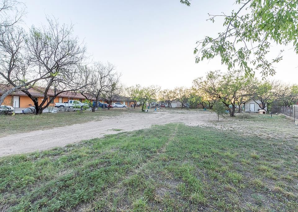1st image of 761 Calle Barbara