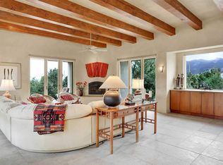 1002 Camino Del Monte, Taos, NM 87571