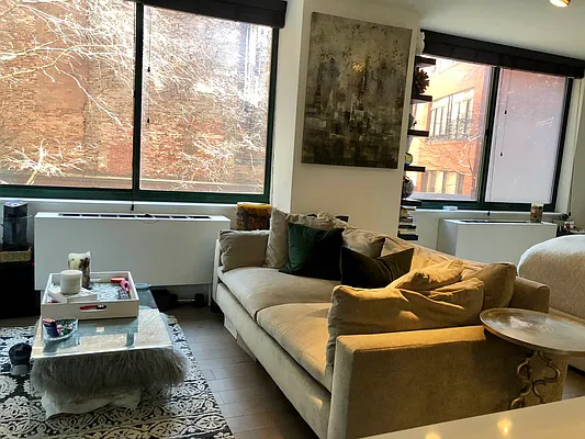 Rented by Tabak Real Estate | media 19
