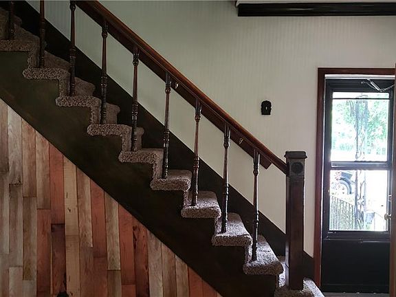 5th image of 8914 Cayuga Dr
