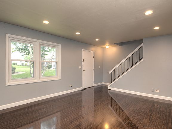 4th image of 198 Greenway Dr Unit C