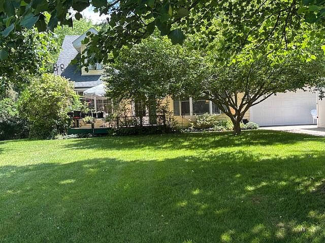 1st image of 43618 Carla Dr