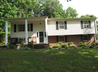 161 Spring Lake Pl, Blairs, VA 24527