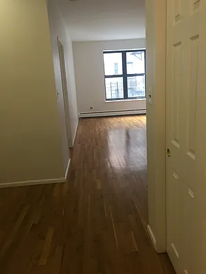 Rented by Sandra Ospina, Licensed Real Estate Broker | media 62