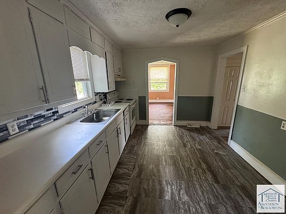 4th image of 651 Mica Rd