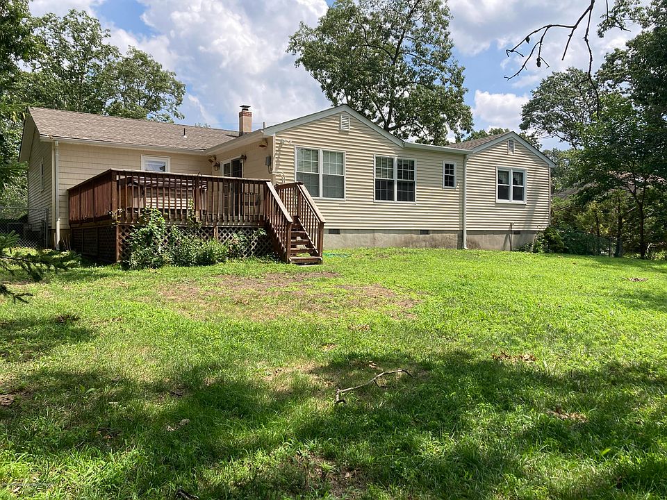 2nd image of 27 Pine Rd