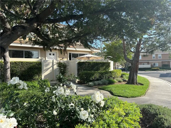 8439 E Arrowhead Way, Anaheim, CA 92808