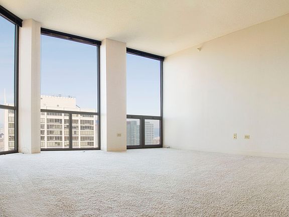 2nd image of 222 N Columbus Dr APT 4506