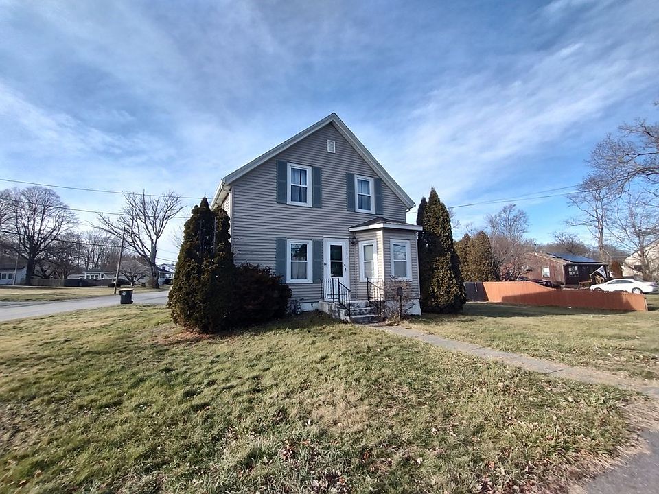 1703 County St, Somerset, MA 02726 Zillow