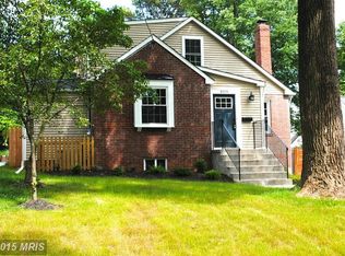 9705 Sutherland Rd, Silver Spring, MD 20901