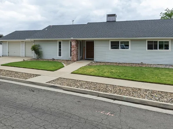 1910 Roland Dr, Hanford, CA 93230