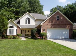 311 Manakiki Dr, Holland, OH 43528
