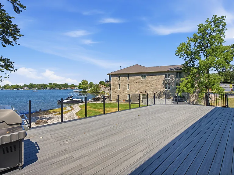 2200 S Long Lake Rd — Photo 56