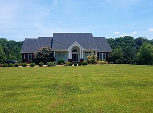 590 Big Hurricane Rd, Smithville, TN 37166